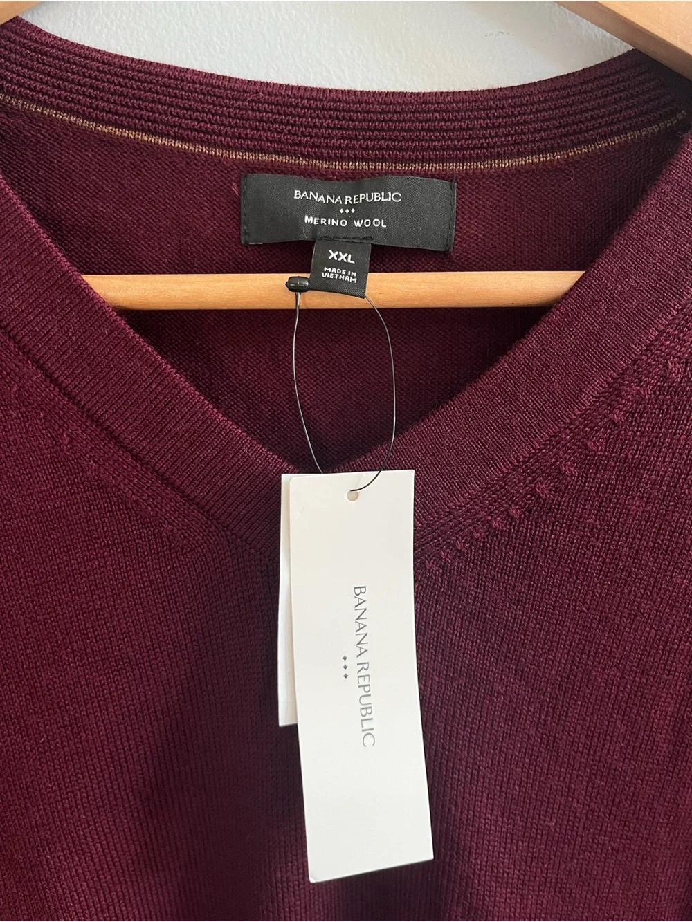 Banana Republic Men's V-Neck Merino Wool Sweater Size XXL Layering Career